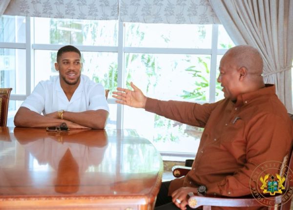 Anthony Joshua (Left) President Mahama